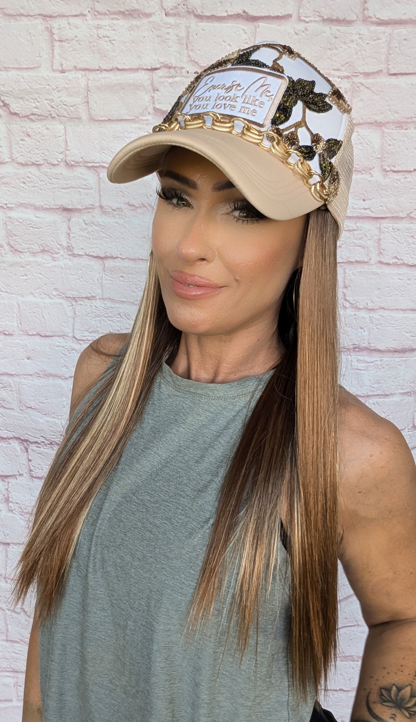 Hat Magic 16"